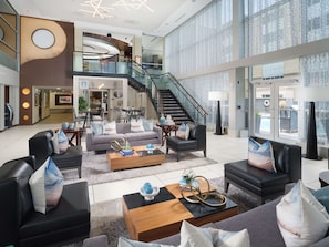 Lobby - DoubleTree by Hilton Hotel Chattanooga Downtown (Chattanooga)