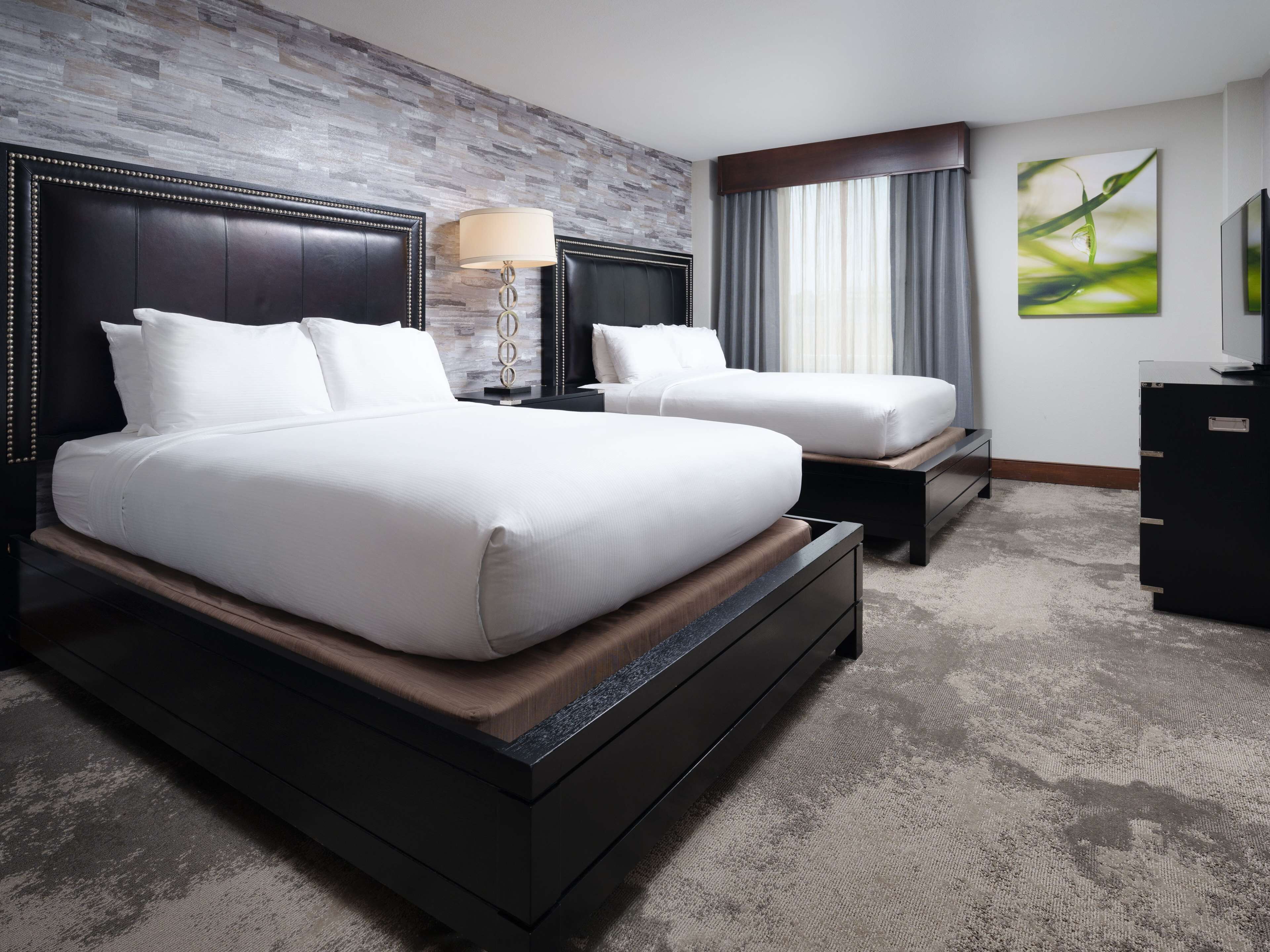 suite | down duvets, in-room safe, desk, blackout curtains