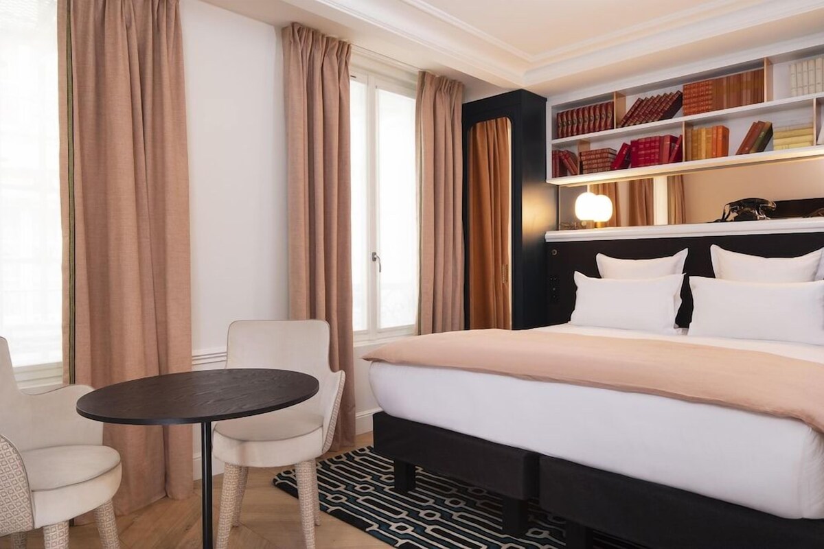 Premium bedding, minibar, in-room safe, blackout drapes