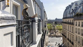 Parisian balcony | Terrace/patio