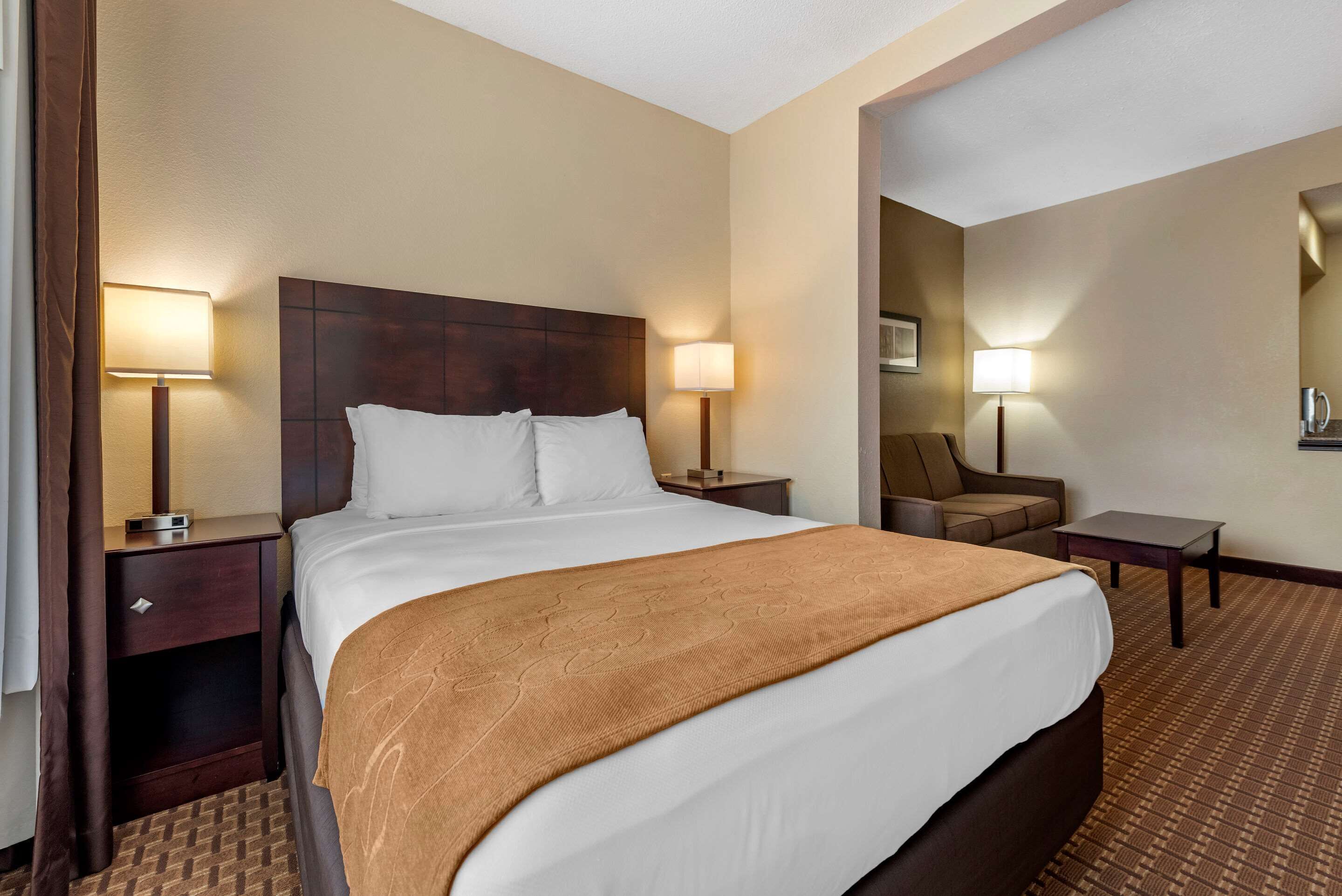 premium bedding, in-room safe, desk, iron/ironing board