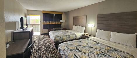 Escritorio y espacio para trabajar con un portátil