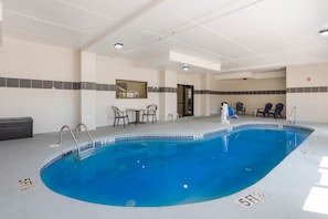 Piscine intérieure