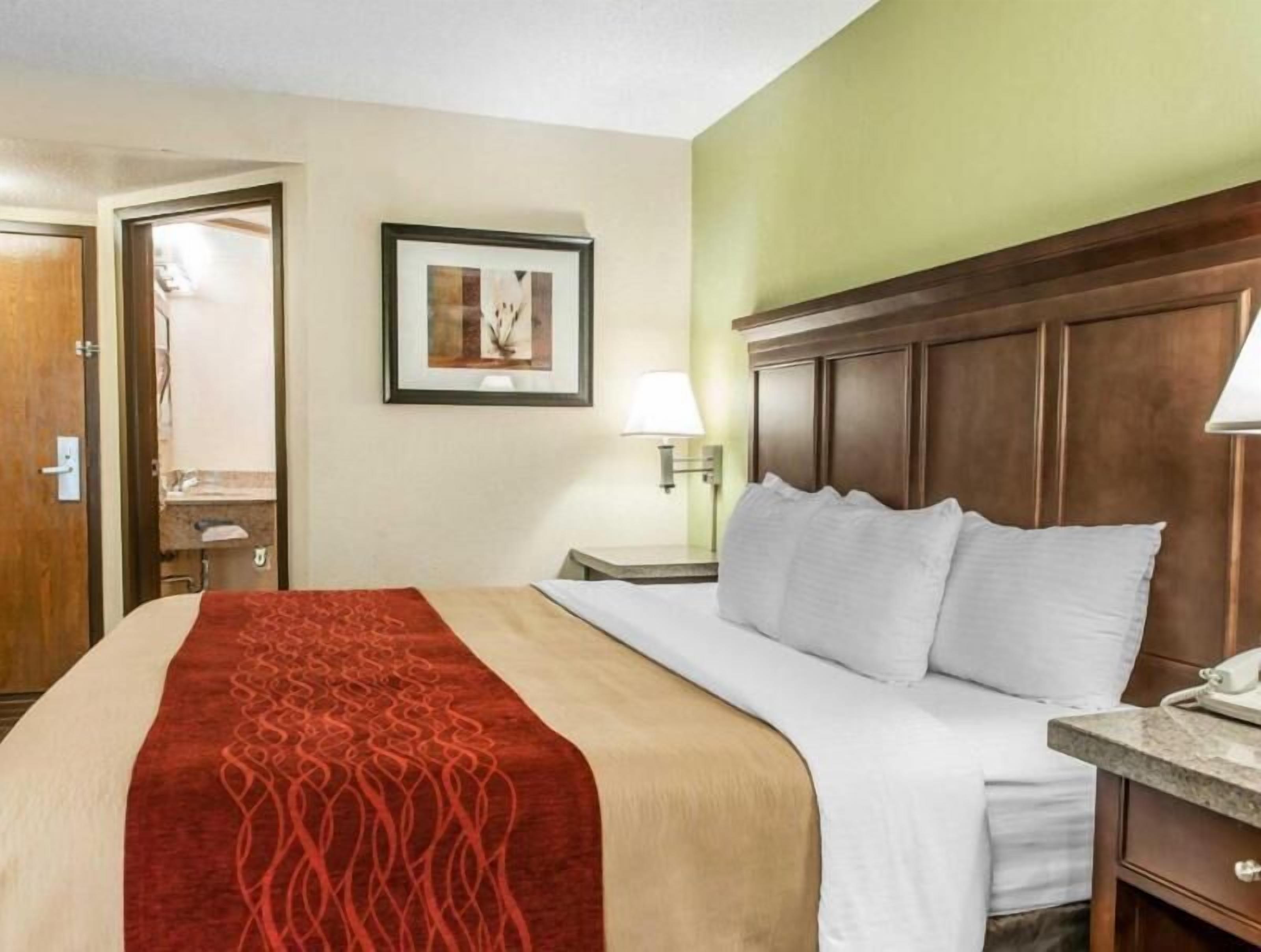 Caja de seguridad en la habitación y escritorio 