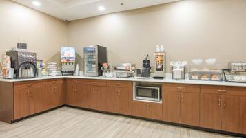 Colazione continentale inclusa, servita nei giorni feriali