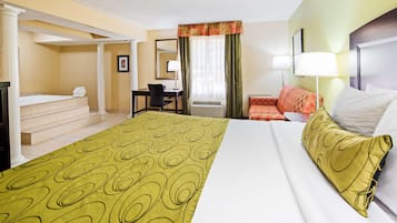 Suite, 1 King Bed, Non Smoking, Jetted Tub