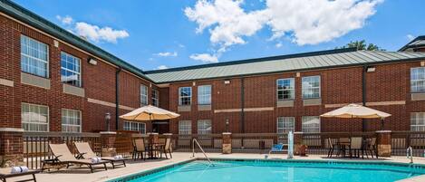 Seasonal outdoor pool