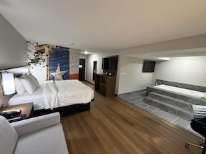 Suite, 1 King Bed, Non Smoking, Jetted Tub | Down comforters, pillowtop beds, desk, laptop workspace