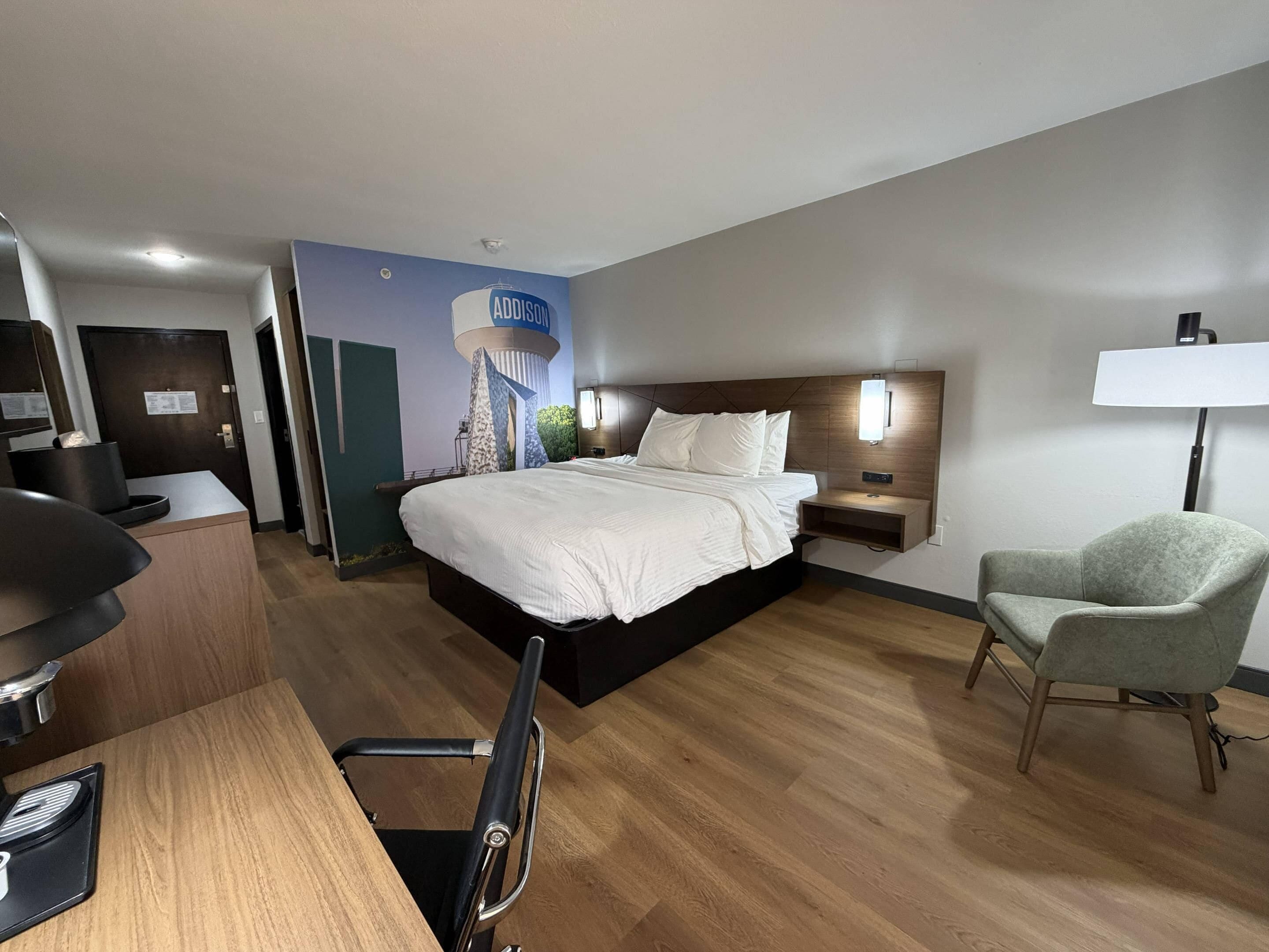 Daunenbettdecken, Pillowtop-Betten, Schreibtisch