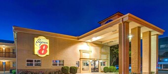 Super 8 by Wyndham Richardson Dallas