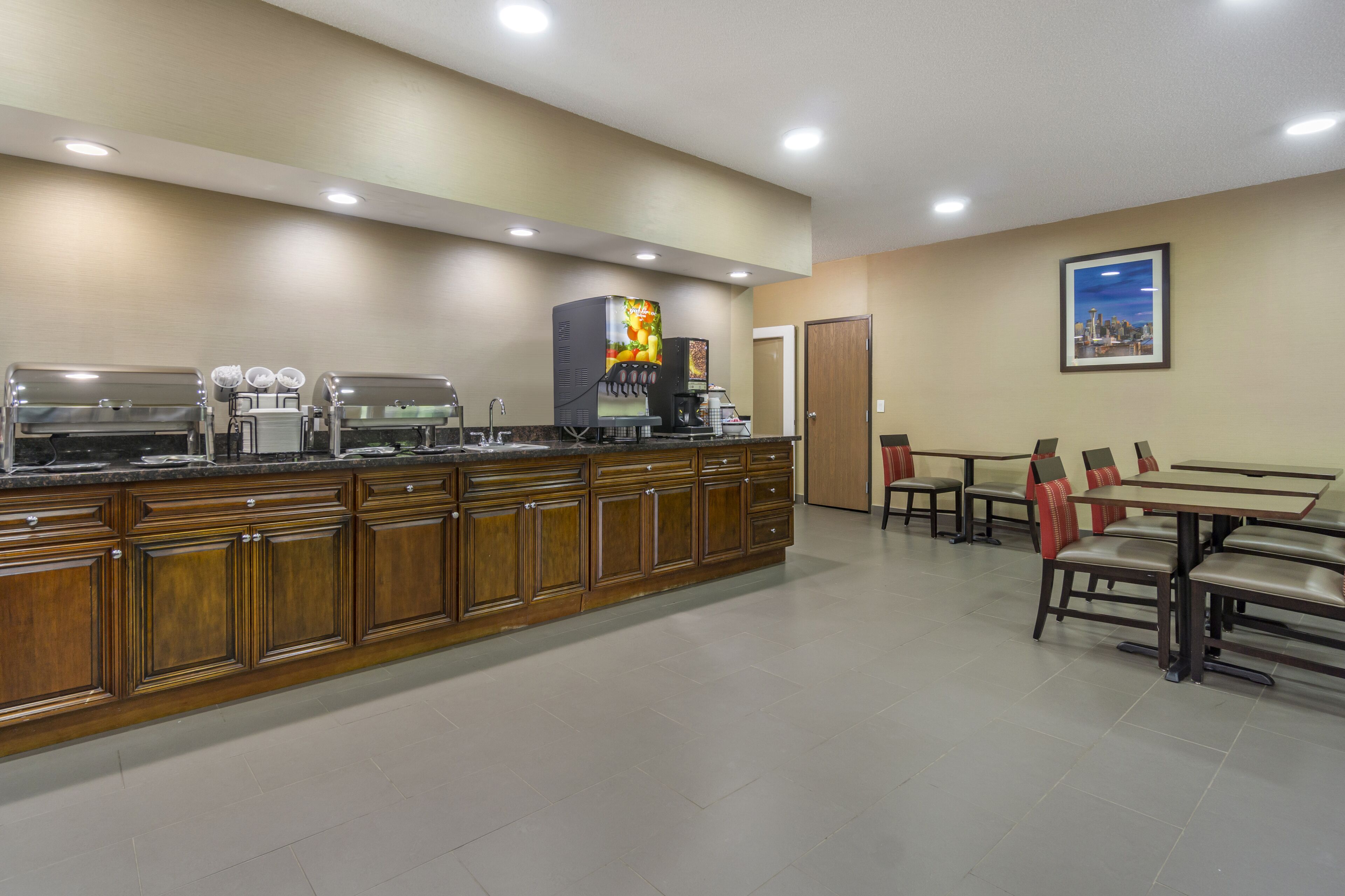 free daily continental breakfast