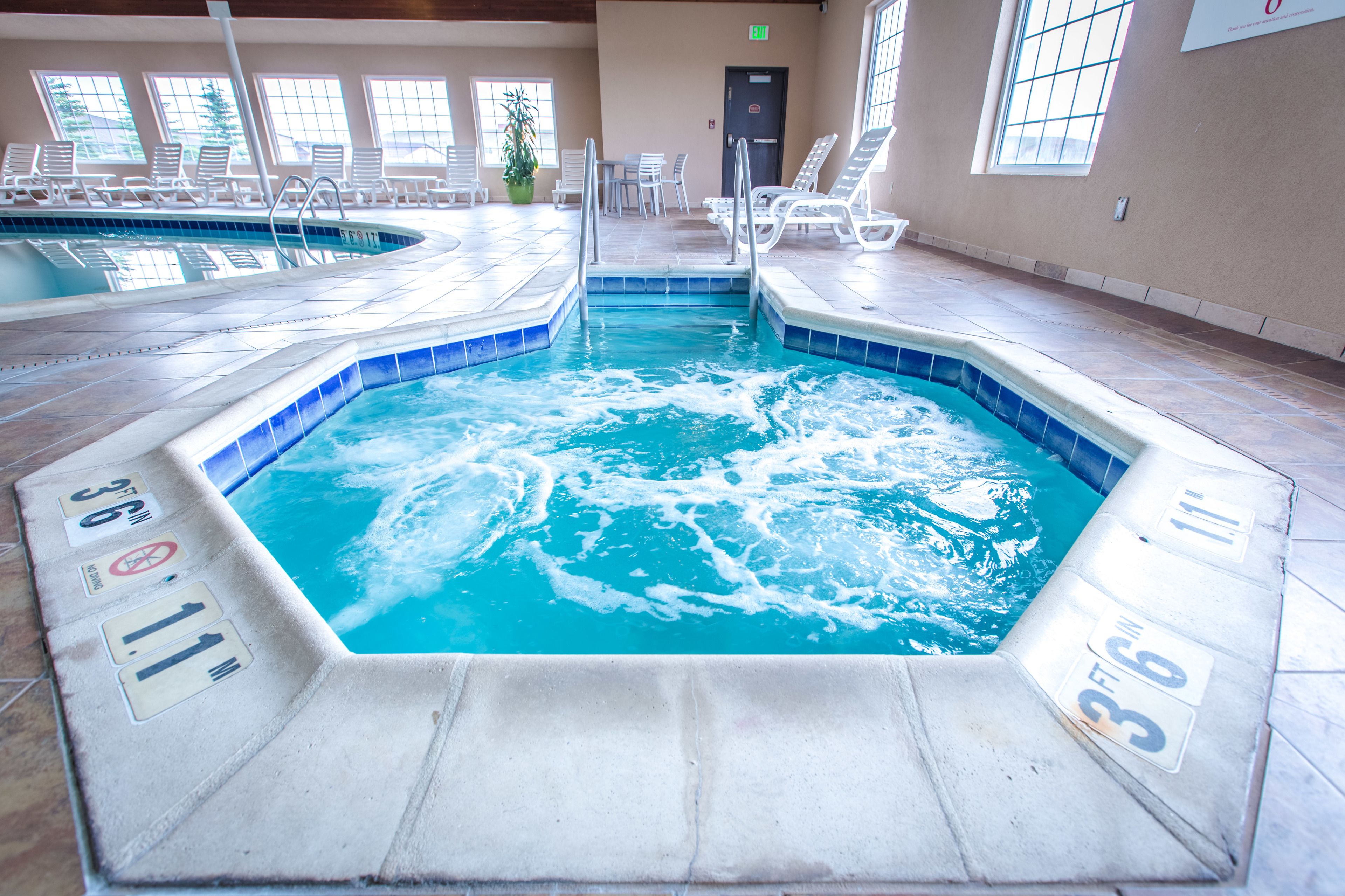 indoor spa tub