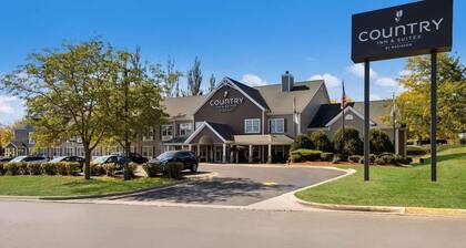 Country Inn & Suites by Radisson, Freeport, IL