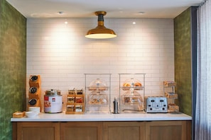 Desayuno continental incluido todos los días
