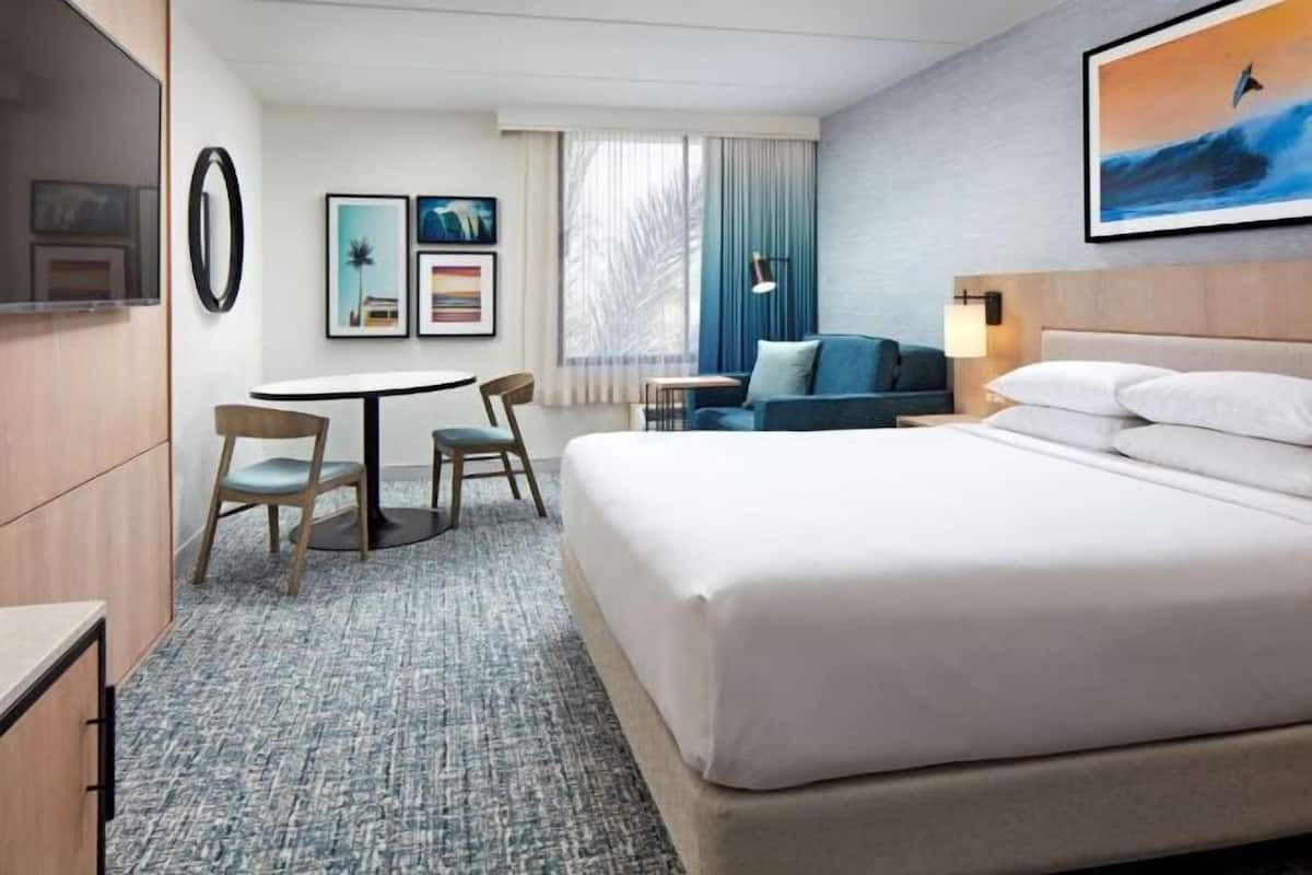1 bedroom, premium bedding, pillow-top beds, in-room safe