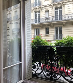 Executive Room | City view