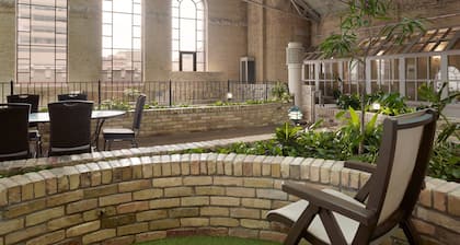 Delta Hotels by Marriott London Armouries