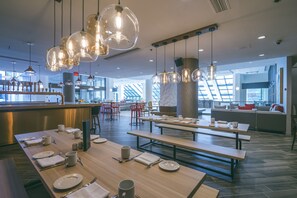 Daily buffet breakfast for a fee