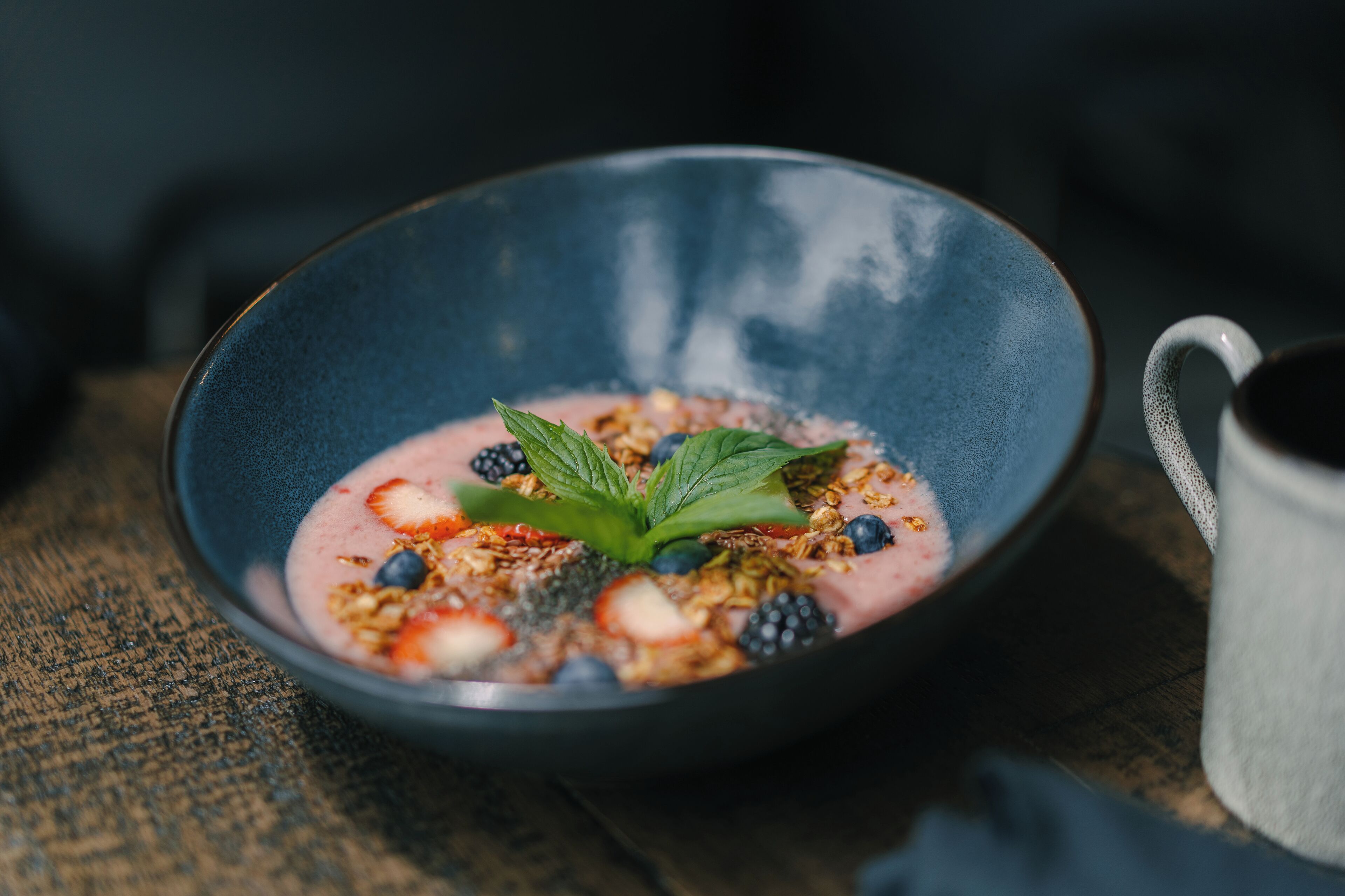 daily full breakfast (cad 20 per person)