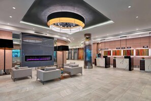 Lobby - Delta Hotels by Marriott Edmonton Centre Suites (Edmonton)