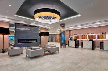 Delta Hotels by Marriott Edmonton Centre Suites