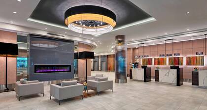 Delta Hotels by Marriott Edmonton Centre Suites
