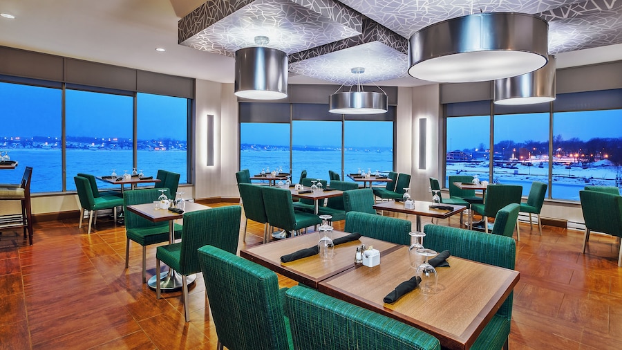 Holiday Inn Sydney - Waterfront by IHG