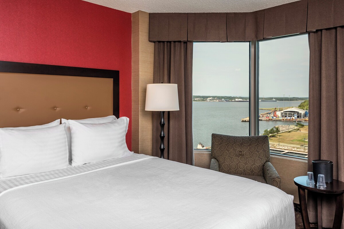 Ropa de cama de alta calidad y camas con pillow-top 