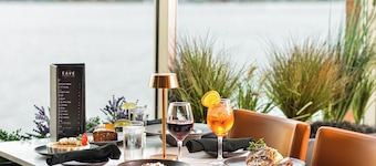 Holiday Inn Sydney - Waterfront by IHG