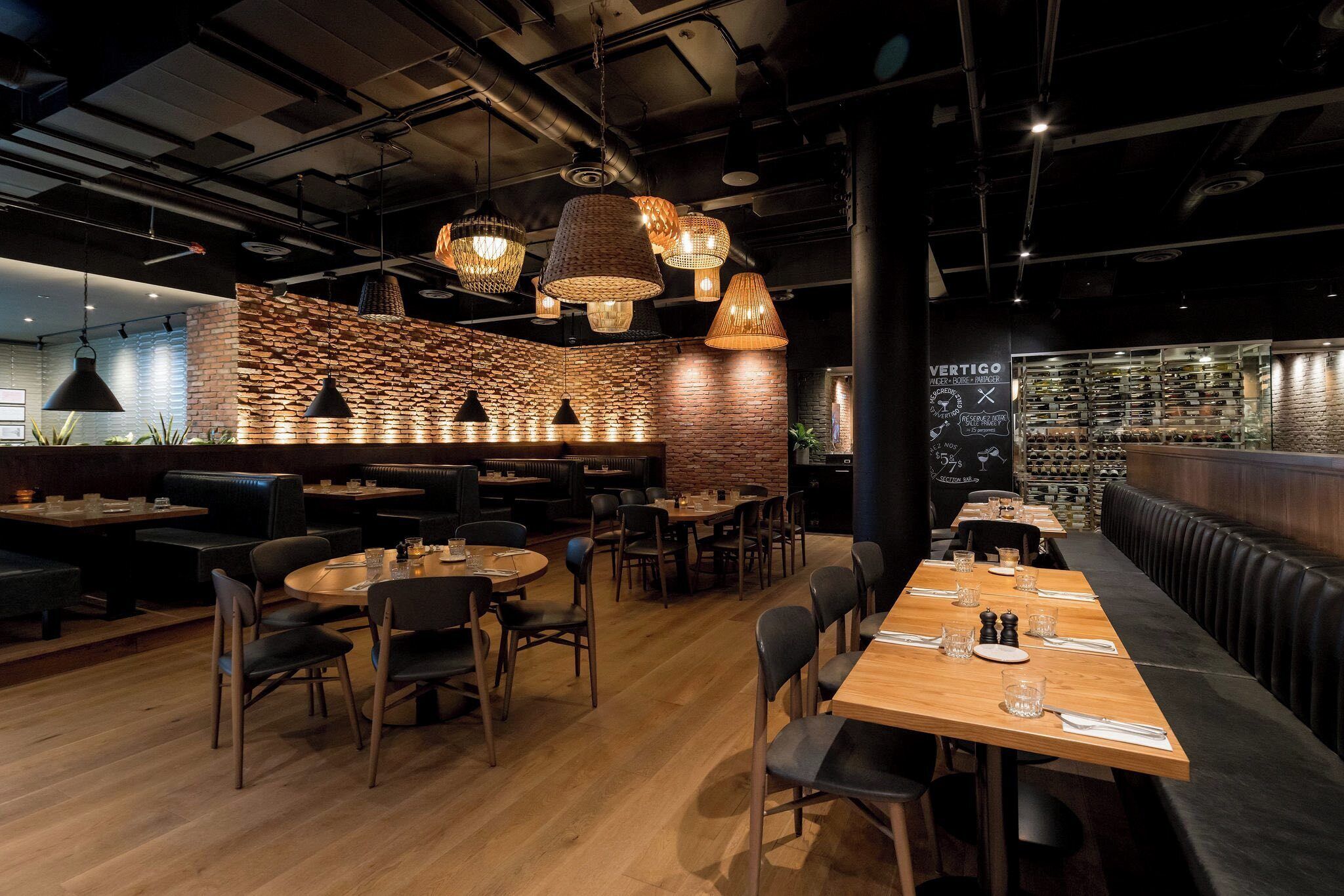 Lunch and dinner served, local and international cuisine