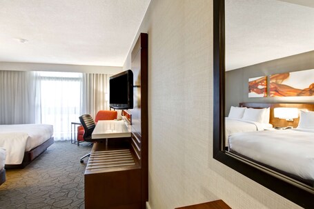 Hilton Mississauga Meadowvale - Image 48