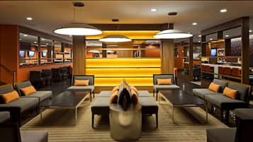 Frokost, lunsj og middag serveres, internasjonale retter