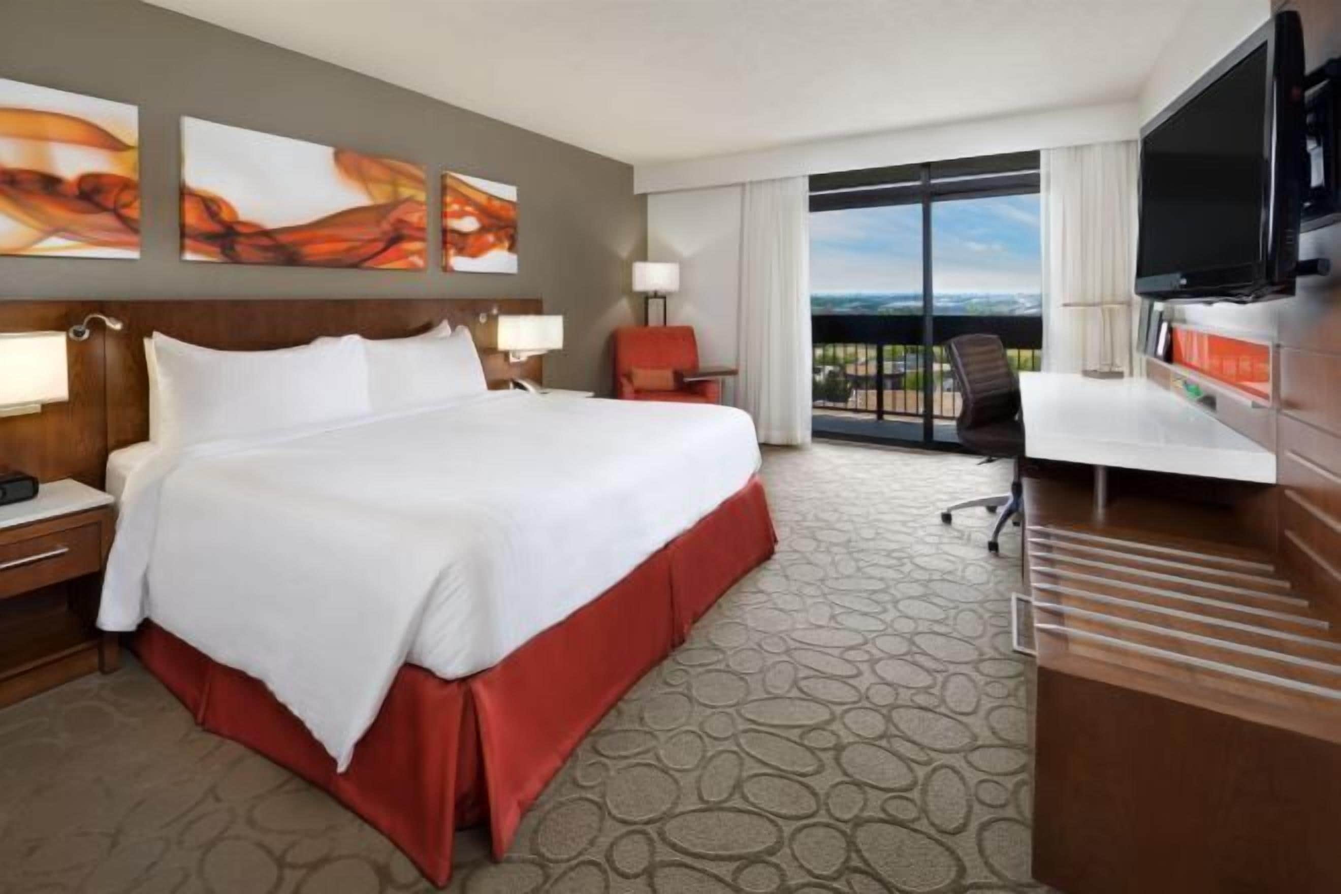 Pillow-top beds, in-room safe, desk, laptop workspace