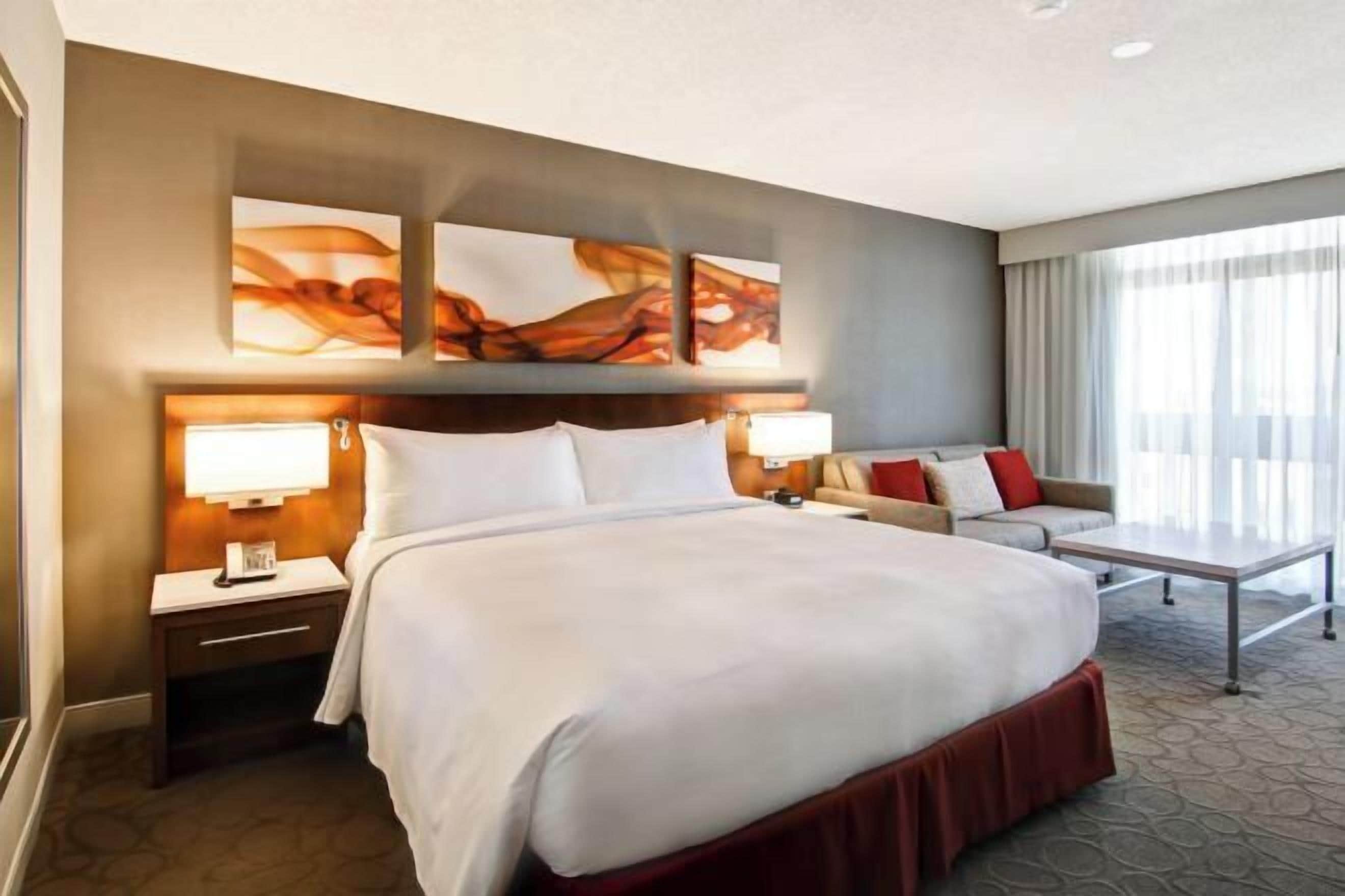 Pillow-top beds, in-room safe, desk, laptop workspace