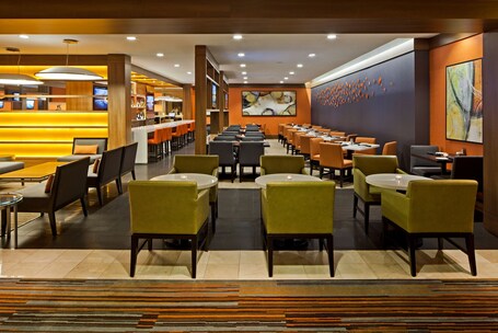 Hilton Mississauga Meadowvale - Image 56