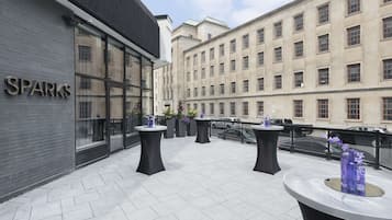 Espace banquet en plein air