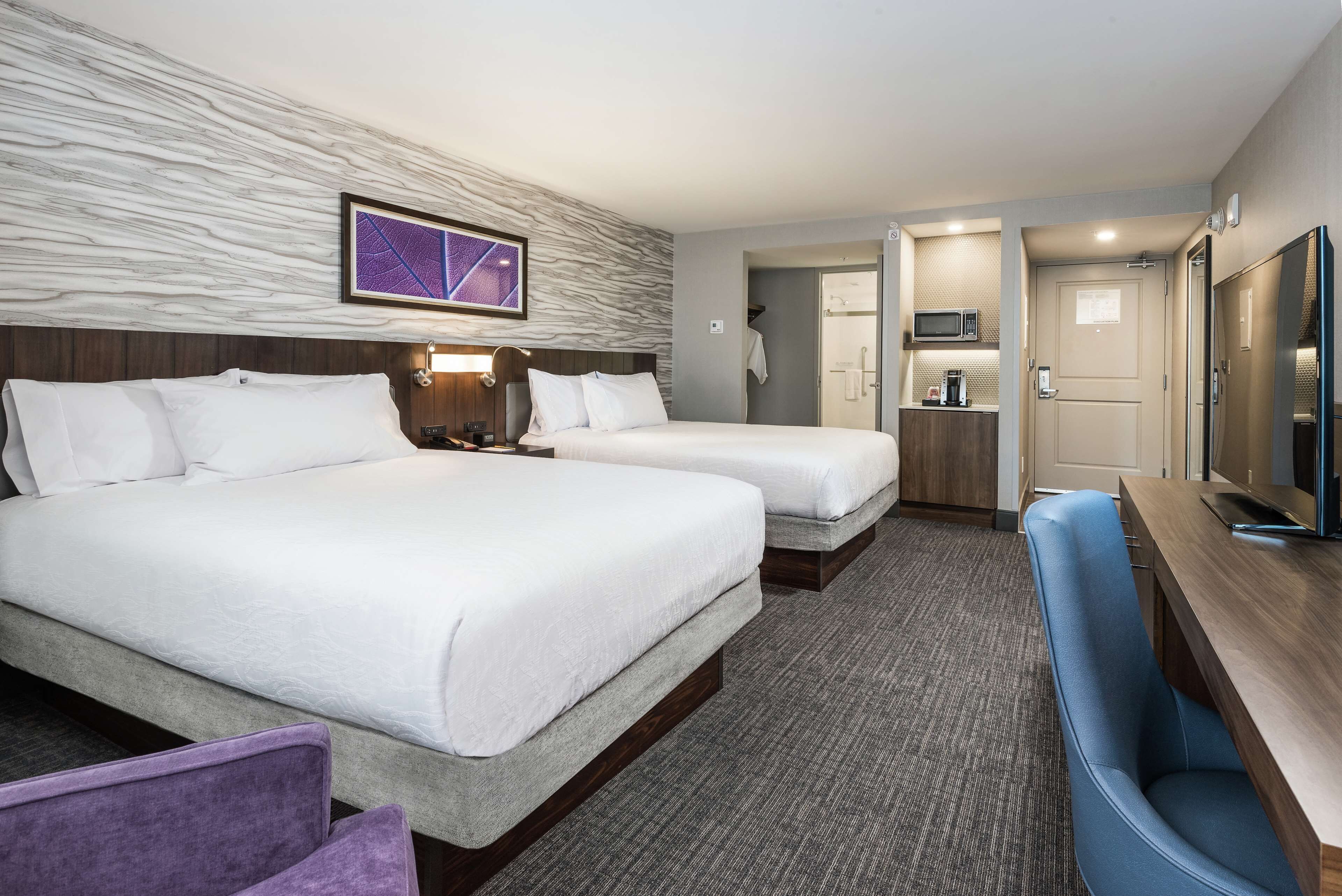 Photo - Hilton Garden Inn Ottawa Downtown