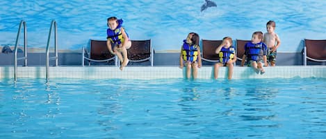 2 indoor pools, sun loungers
