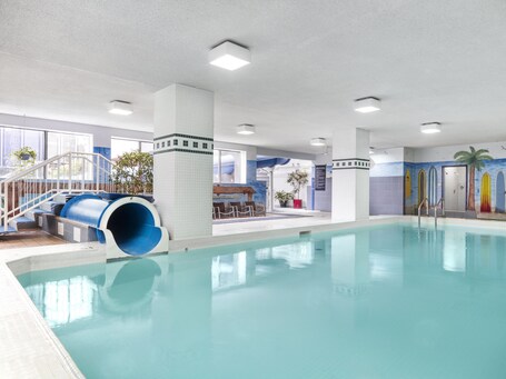Chelsea Hotel, Toronto - Image 23