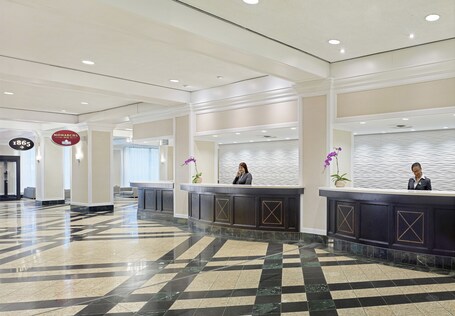 Chelsea Hotel, Toronto - Image 26