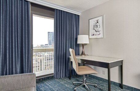 Chelsea Hotel, Toronto - Image 68