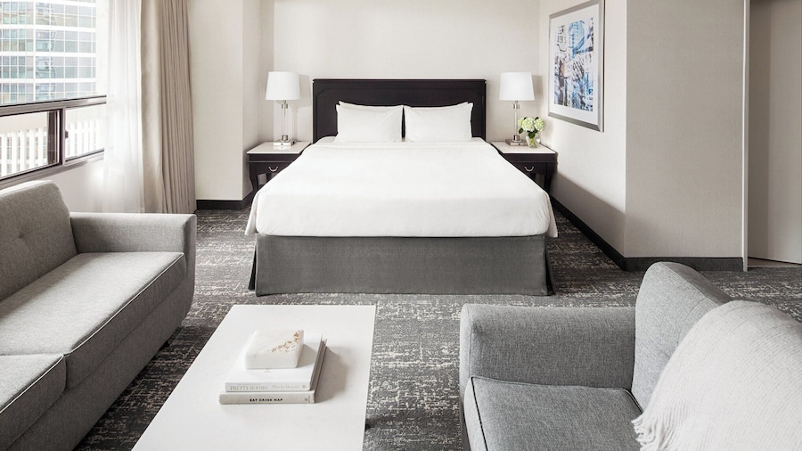 Chelsea Hotel, Toronto