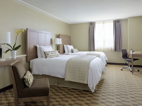 Chelsea Hotel, Toronto - Image 77