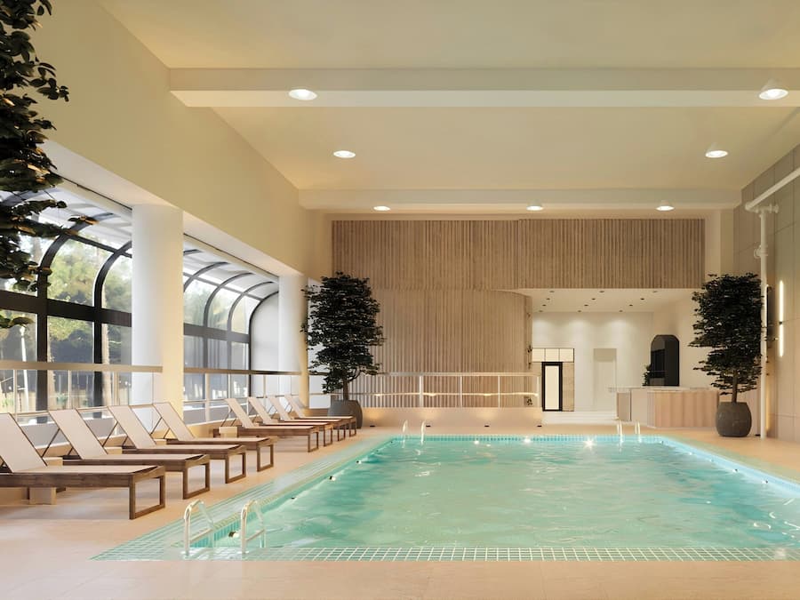 2 indoor pools, pool loungers