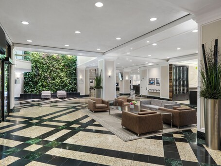 Chelsea Hotel, Toronto - Image 2