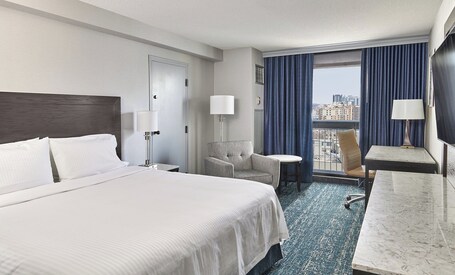 Chelsea Hotel, Toronto - Image 92