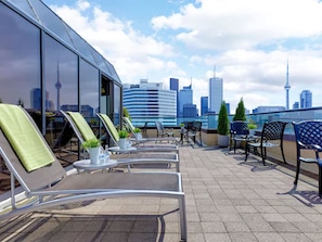 Sun deck