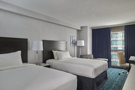 Chelsea Hotel, Toronto - Image 93