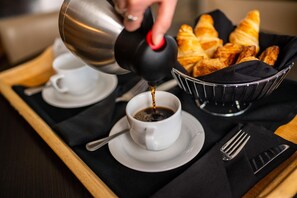 Daily full breakfast for a fee