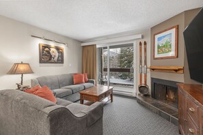 32-inch LCD TV with cable channels, TV, fireplace